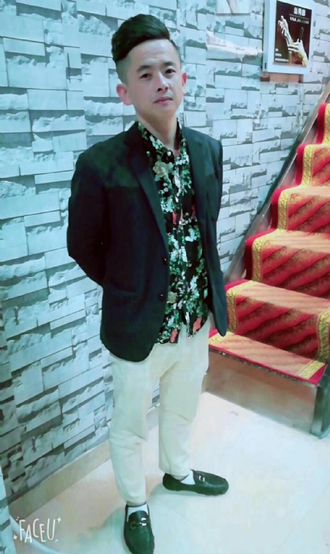 男人三十而立的第一张照片--连云港相亲服务中心