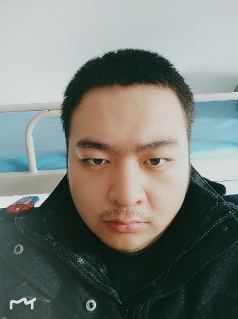 负重前行的第一张照片--连云港相亲服务中心