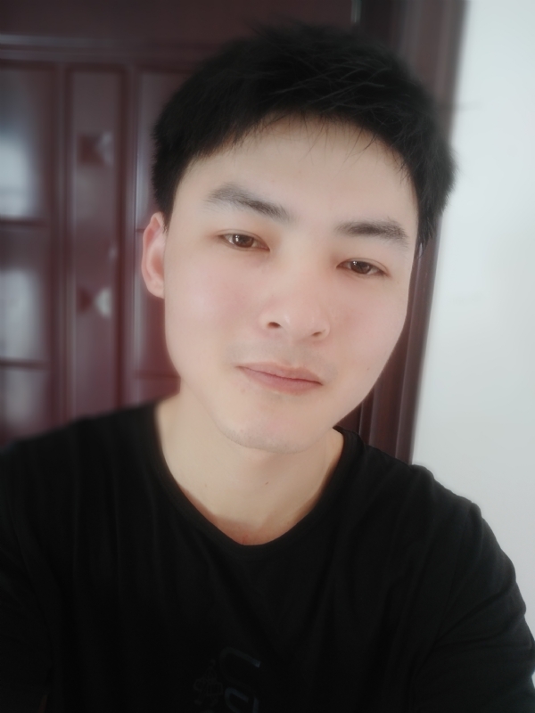 小情绪)っ的第一张照片--连云港相亲服务中心