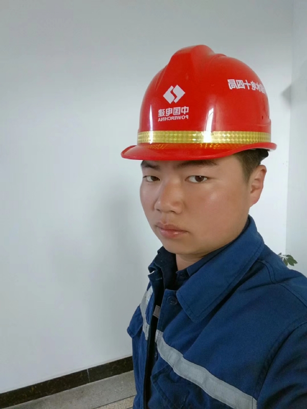 小公牛的第一张照片--连云港相亲服务中心