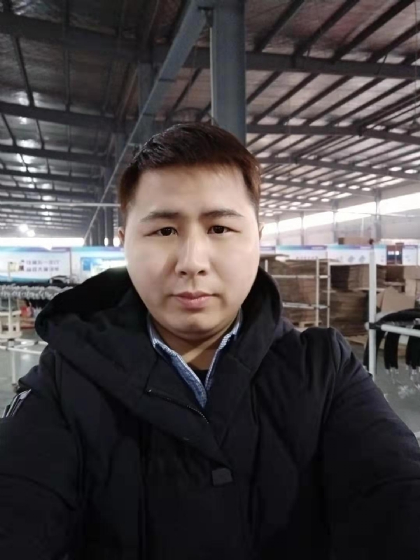 刀锋的第一张照片--连云港相亲服务中心