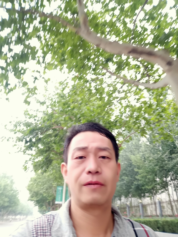阳光的第一张照片--连云港相亲服务中心