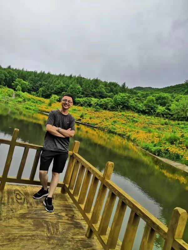 正能量的第三张照片--连云港相亲服务中心