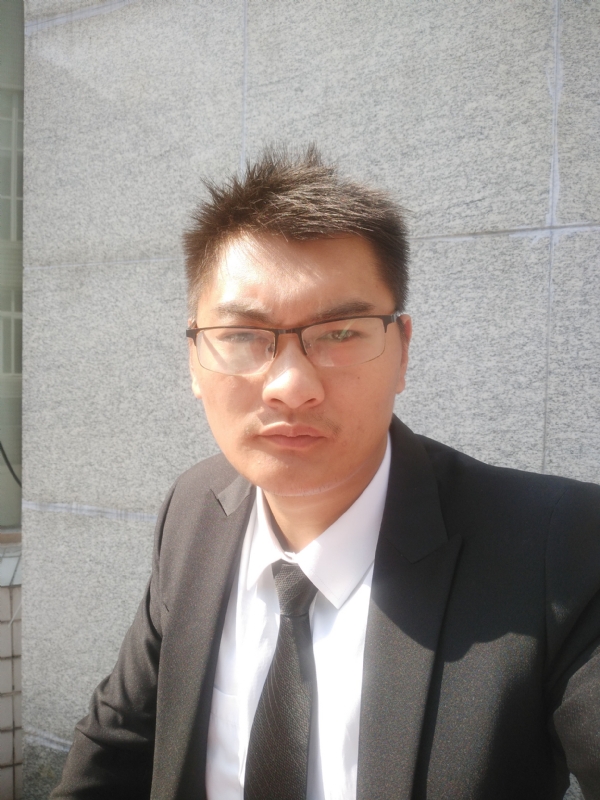 孤独的人的第一张照片--连云港相亲服务中心