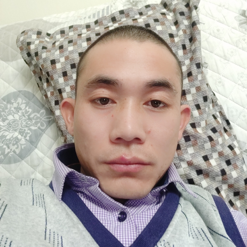 龙飞的第一张照片--连云港相亲服务中心