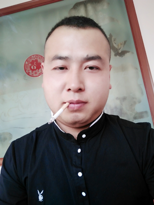 贰爺的第一张照片--连云港相亲服务中心