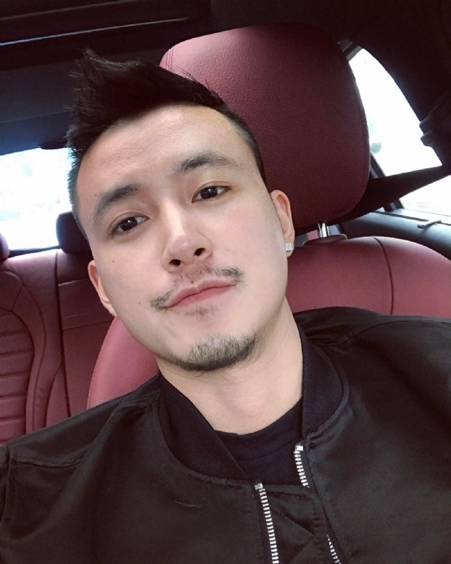 隆刘的第一张照片--连云港相亲服务中心
