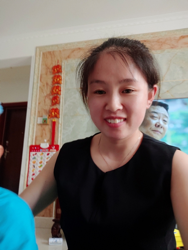 睿智的第一张照片--连云港相亲服务中心