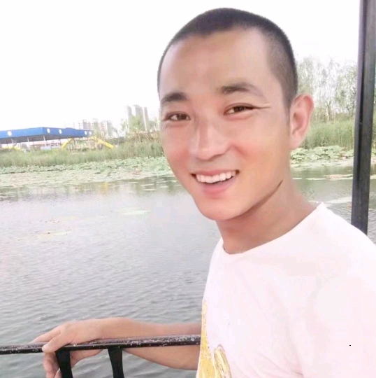 为你等候的第二张照片--连云港相亲服务中心