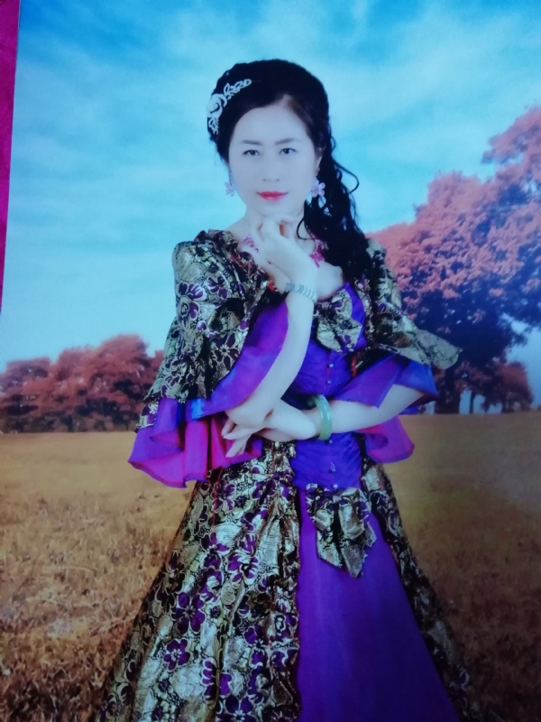 清水芙蓉的第一张照片--连云港相亲服务中心