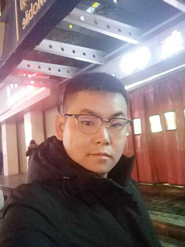 杜跃龙的第二张照片--连云港相亲服务中心