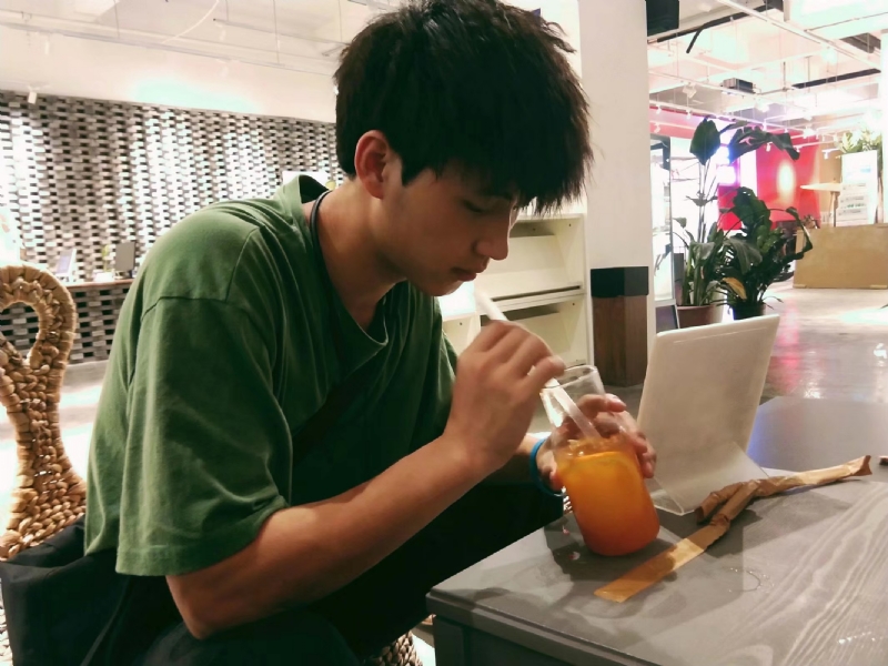 一花一世界的第一张照片--连云港相亲服务中心