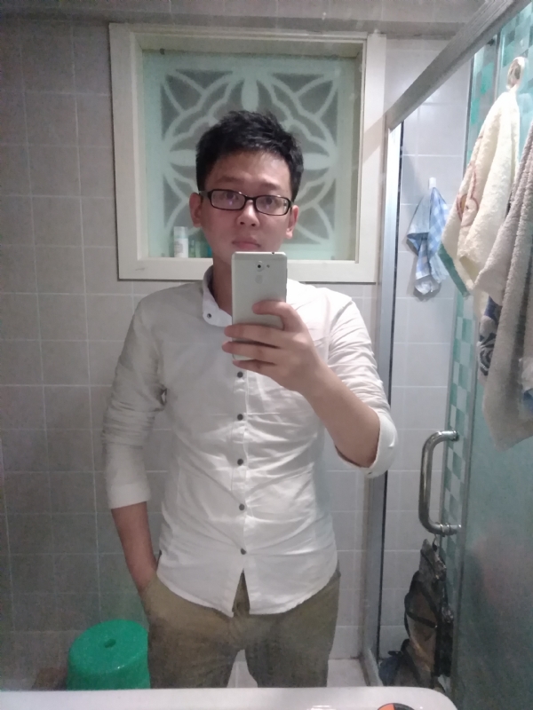 花谢魂伤的第二张照片--连云港相亲服务中心