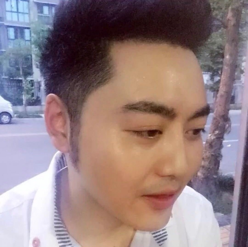加油吧少年的第一张照片--连云港相亲服务中心