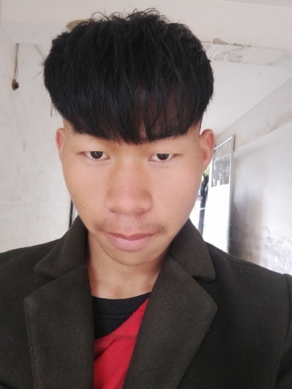 少年不在少的第一张照片--连云港相亲服务中心