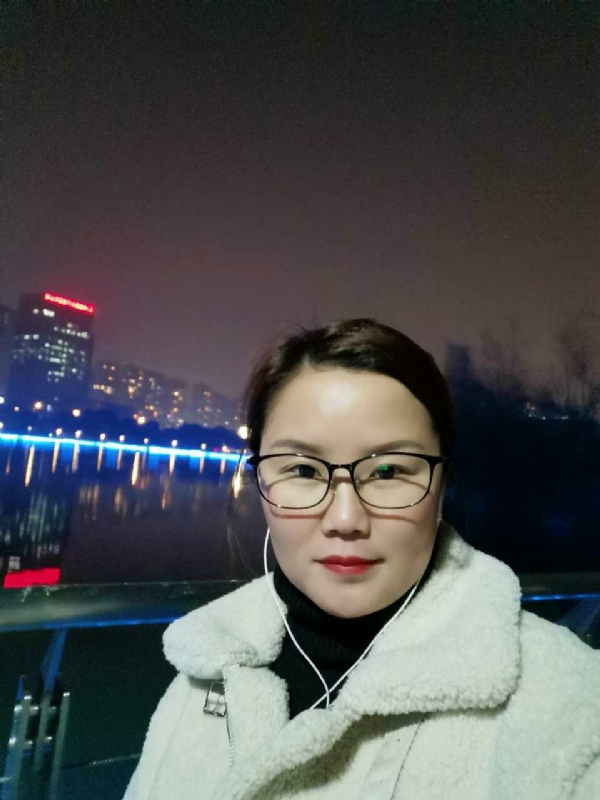 小英的第一张照片--连云港相亲服务中心