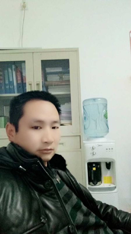 蓝色棒棒糖的第一张照片--连云港相亲服务中心