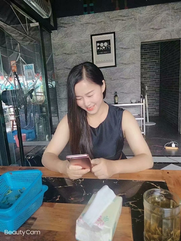 如不坚强弱给谁看的第一张照片--连云港相亲服务中心