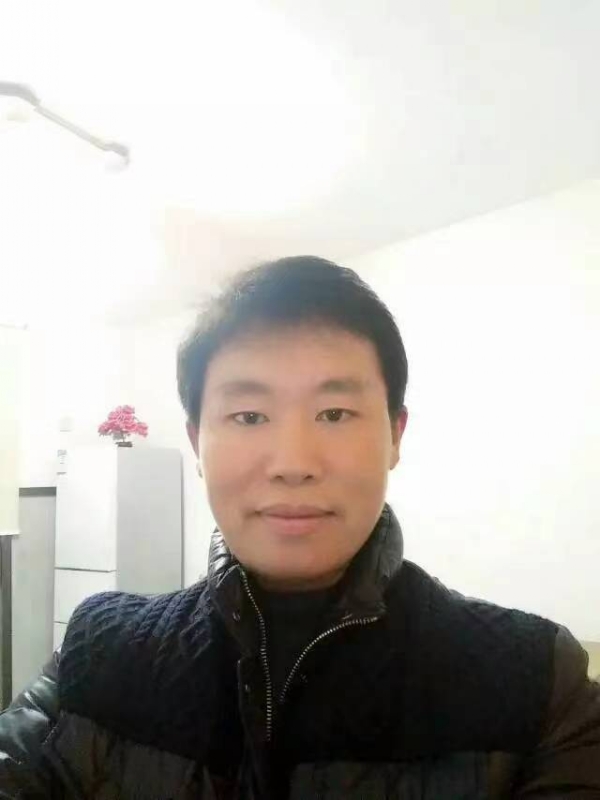 擎天柱的第一张照片--连云港相亲服务中心
