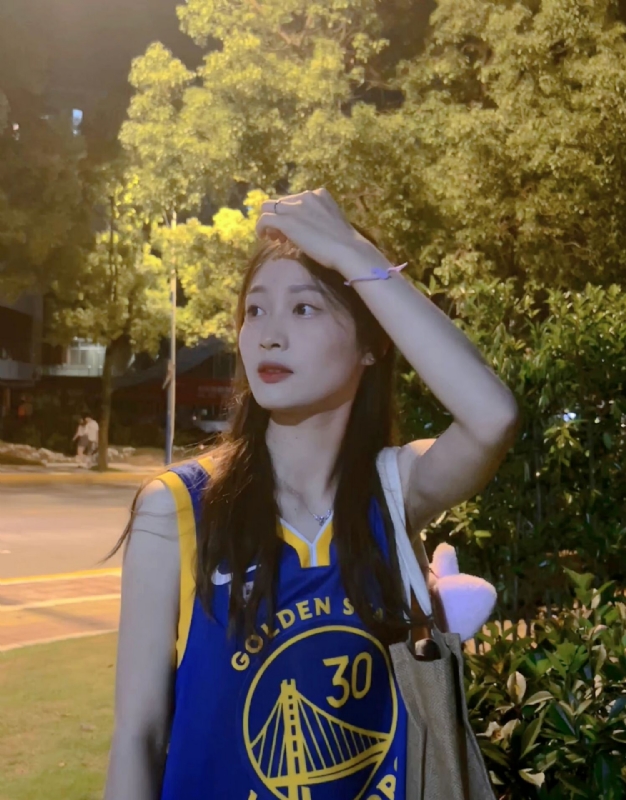 小趴菜的第三张照片--连云港相亲服务中心