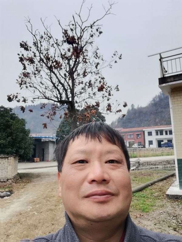苏众青春冲浪的第一张照片--连云港相亲服务中心