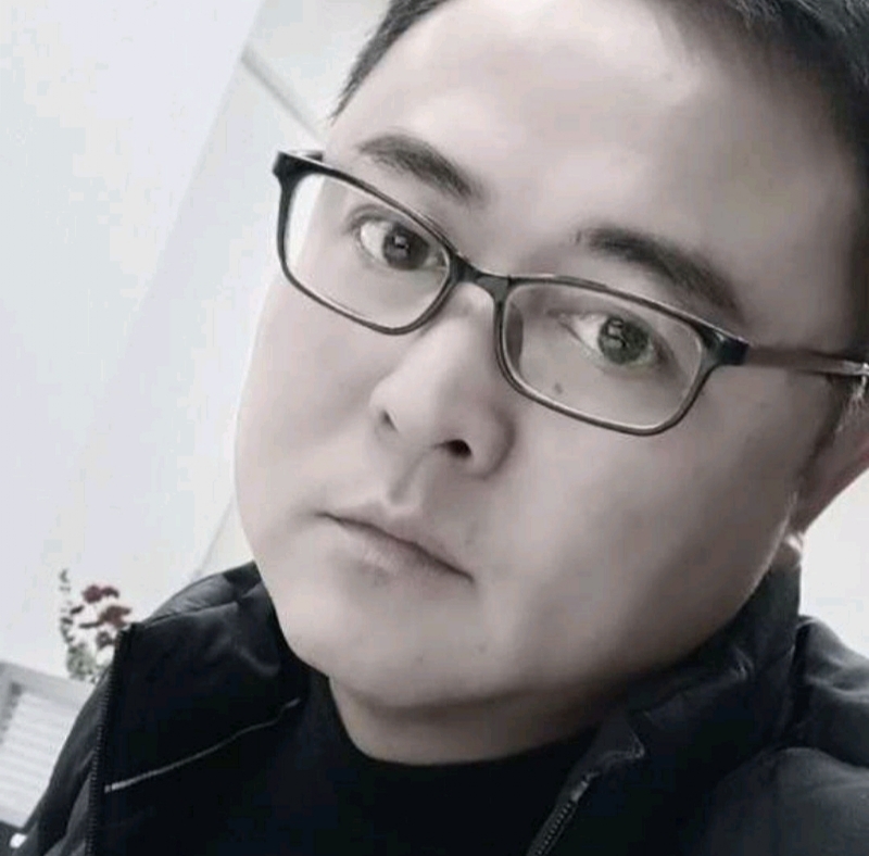 小石头的第一张照片--连云港相亲服务中心