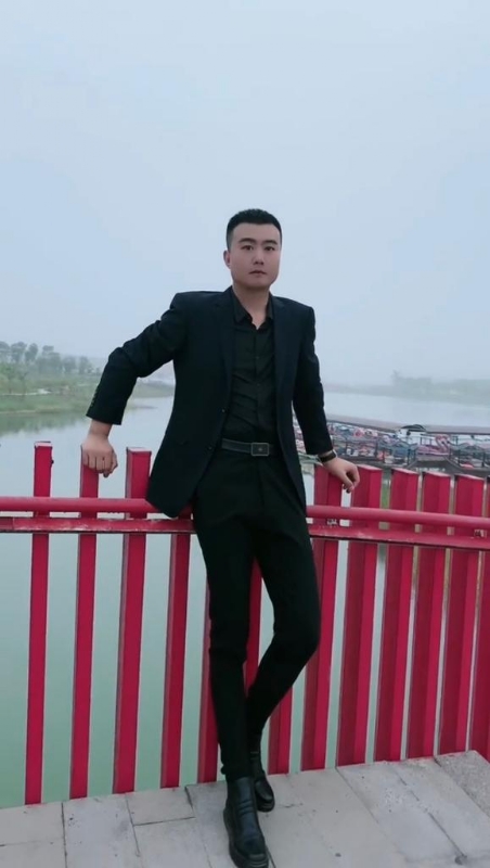 Albert的第一张照片--连云港相亲服务中心