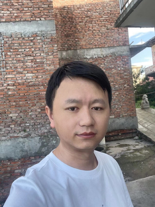 行人的第一张照片--连云港相亲服务中心