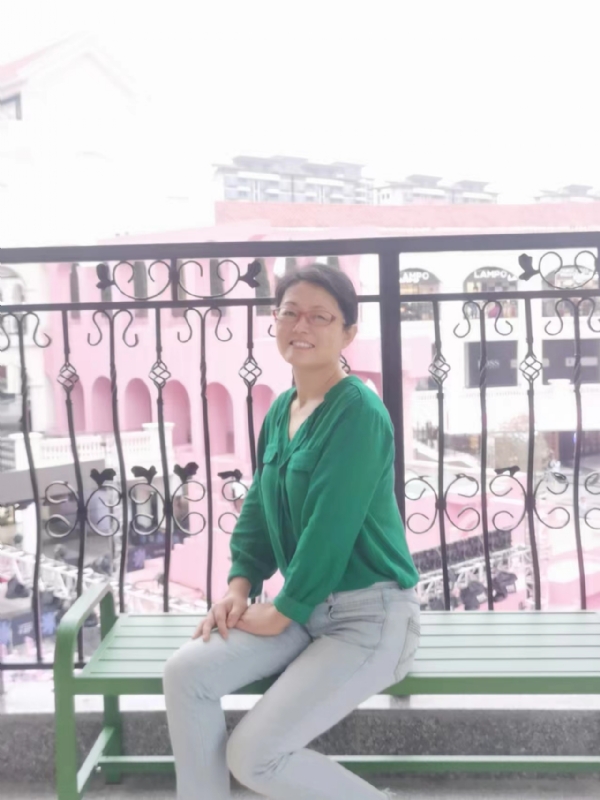 丽华的第四张照片--连云港相亲服务中心