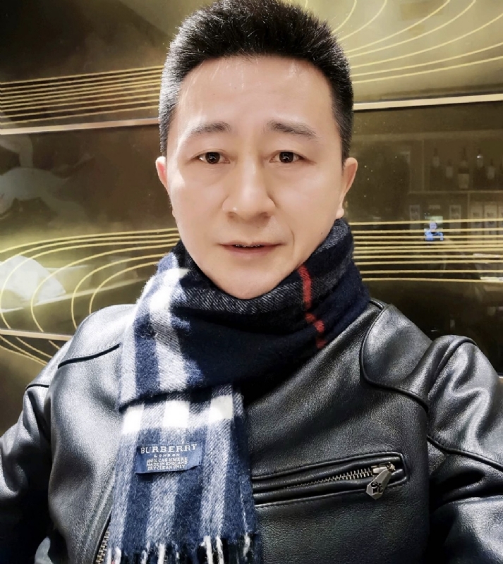 情到深处的第一张照片--连云港相亲服务中心
