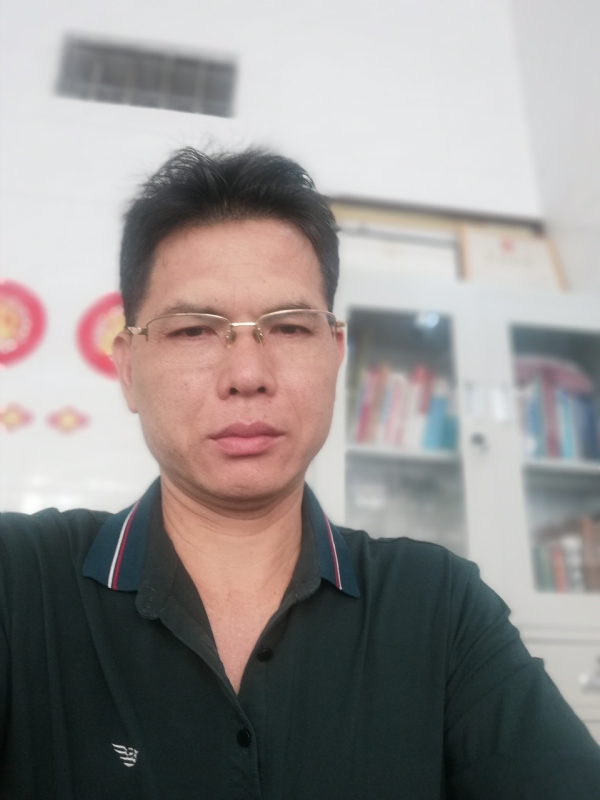后视镜的第一张照片--连云港相亲服务中心