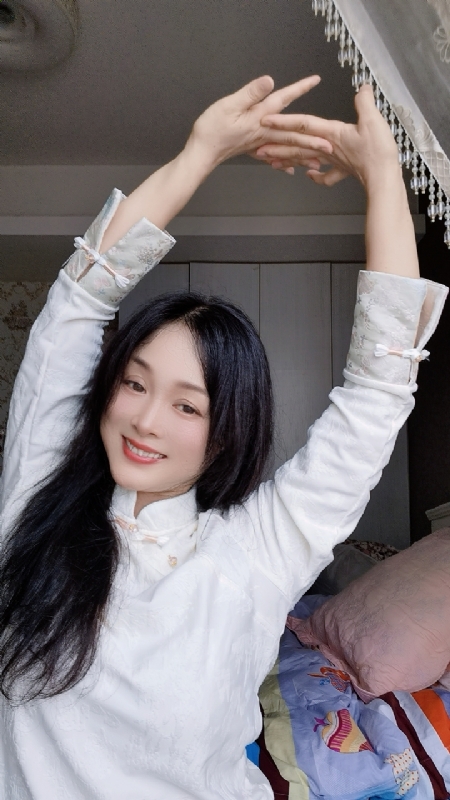 伊伊的第三张照片--连云港相亲服务中心