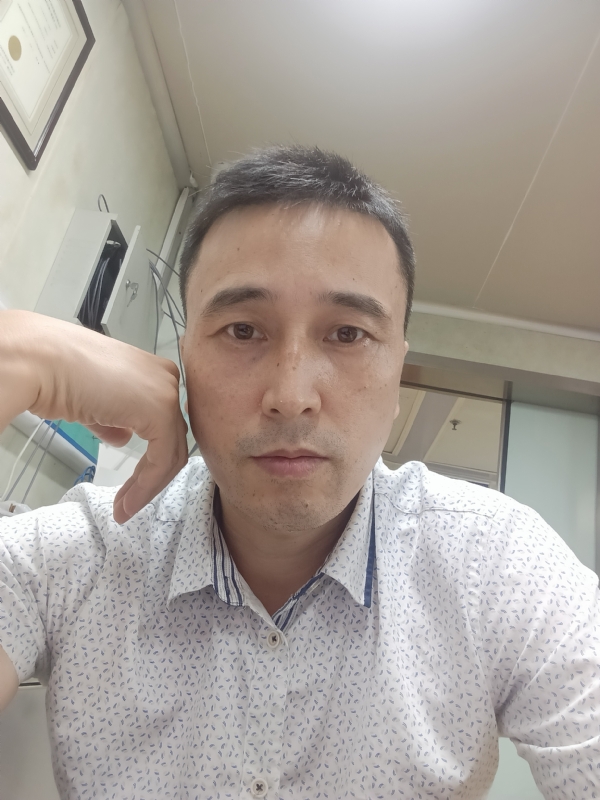 笑看一切的第三张照片--连云港相亲服务中心