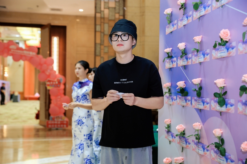 被驯服的象的第一张照片--连云港相亲服务中心