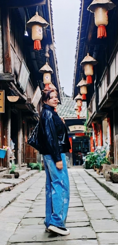 宛霞的第五张照片--连云港相亲服务中心