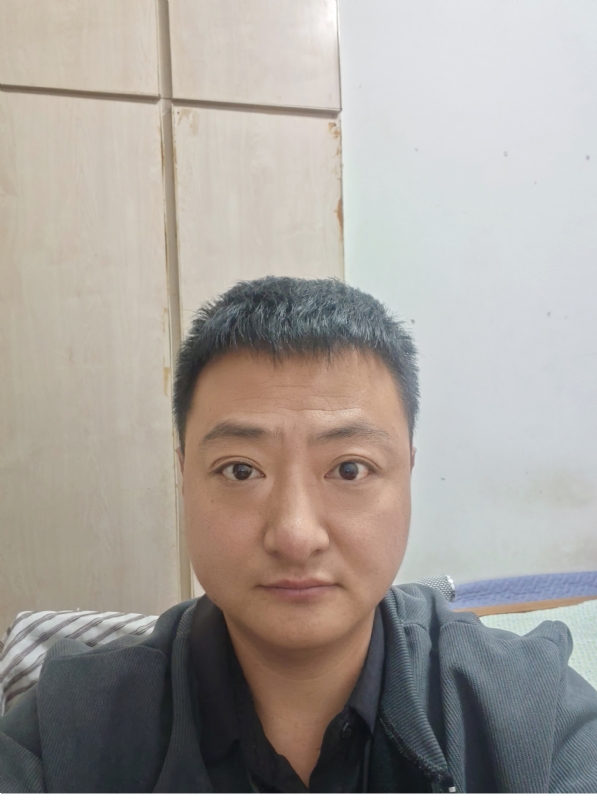 追爱大叔的第一张照片--连云港相亲服务中心