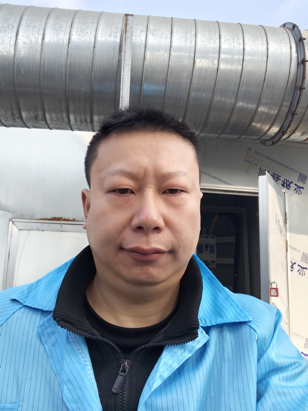 太阳迷眼的第一张照片--连云港相亲服务中心